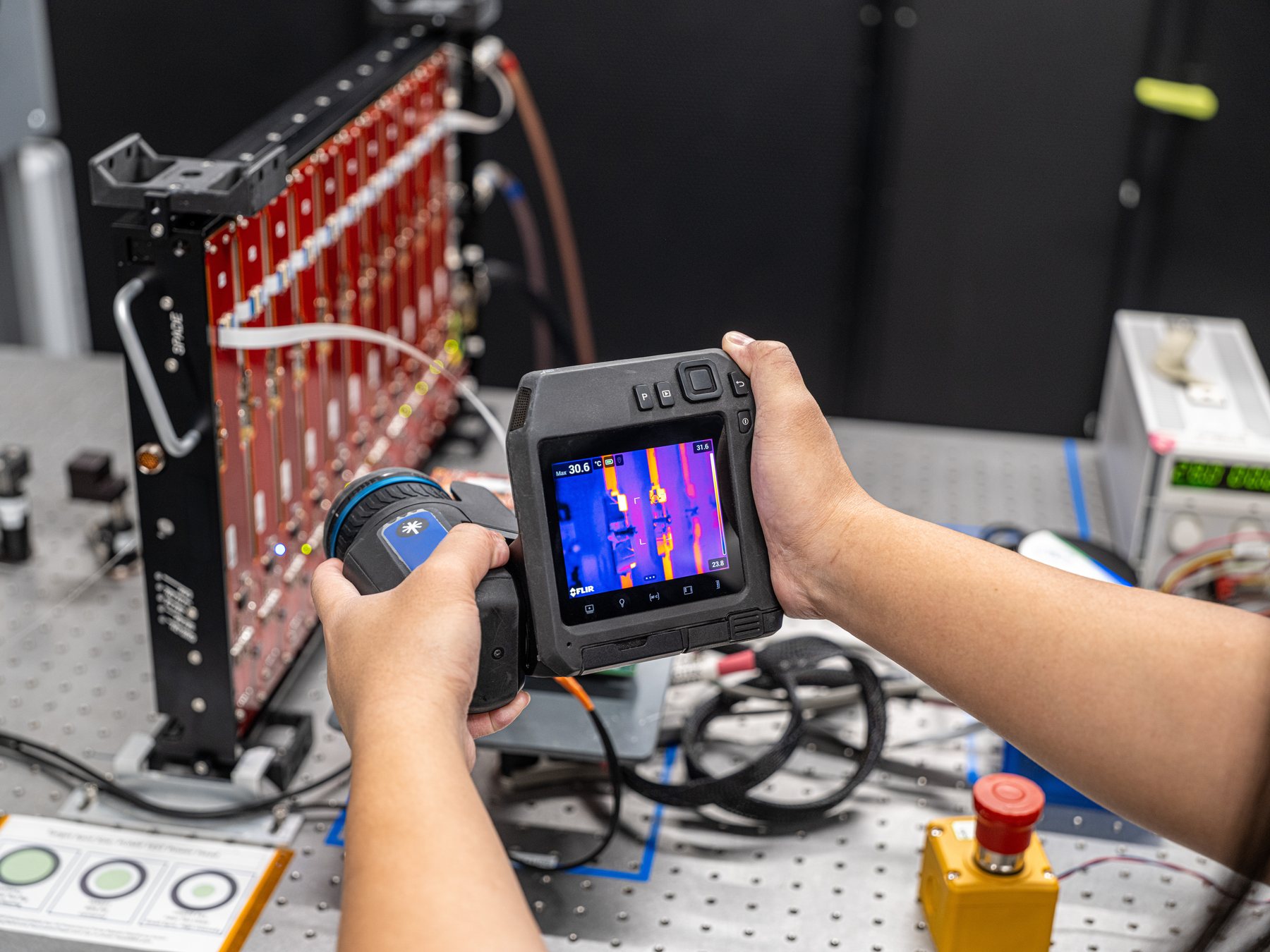 Thermal survey of an amplifier stack